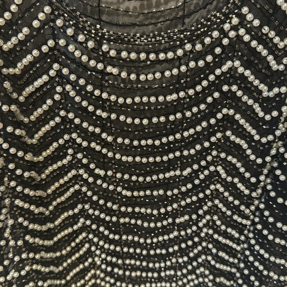 The grey mesh beaded pearl top - Picture 2 of 4